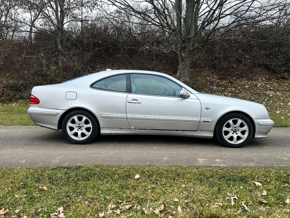 Mercedes-Benz CLK 320 V6 (W208), r. 2001, Avantgarde - 7