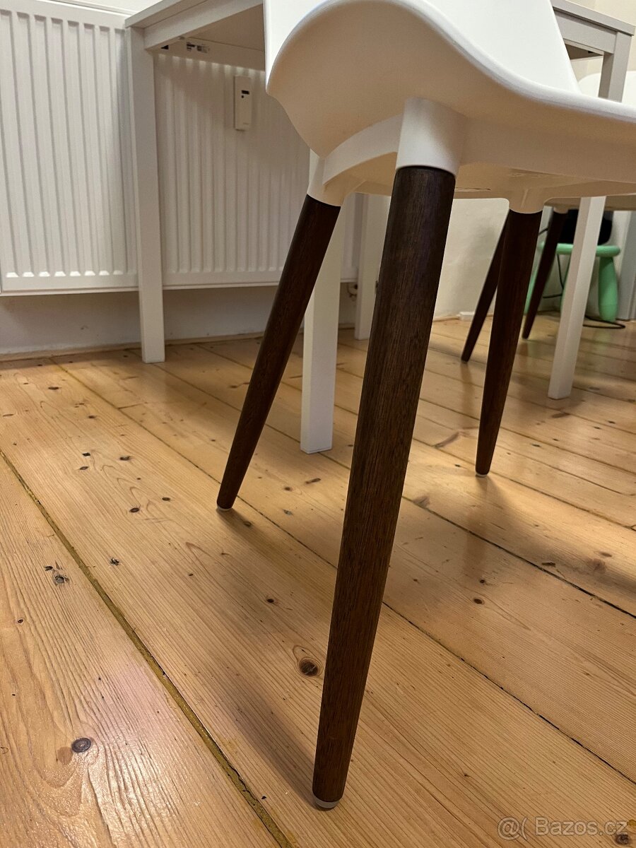 Jídelní stůl + 2 židle - 7