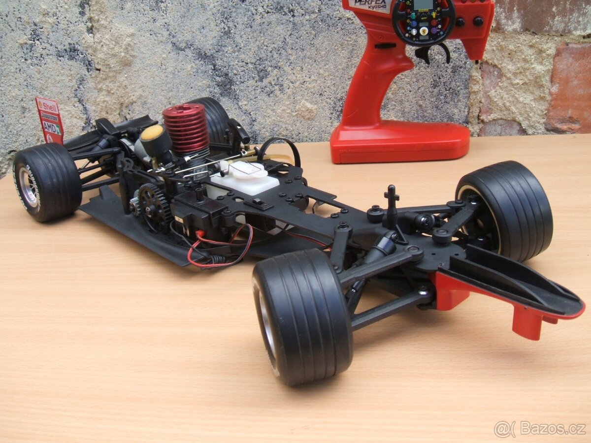 Kyosho FERRARI F1 2004 De Agostini R/C 1:8 - 7