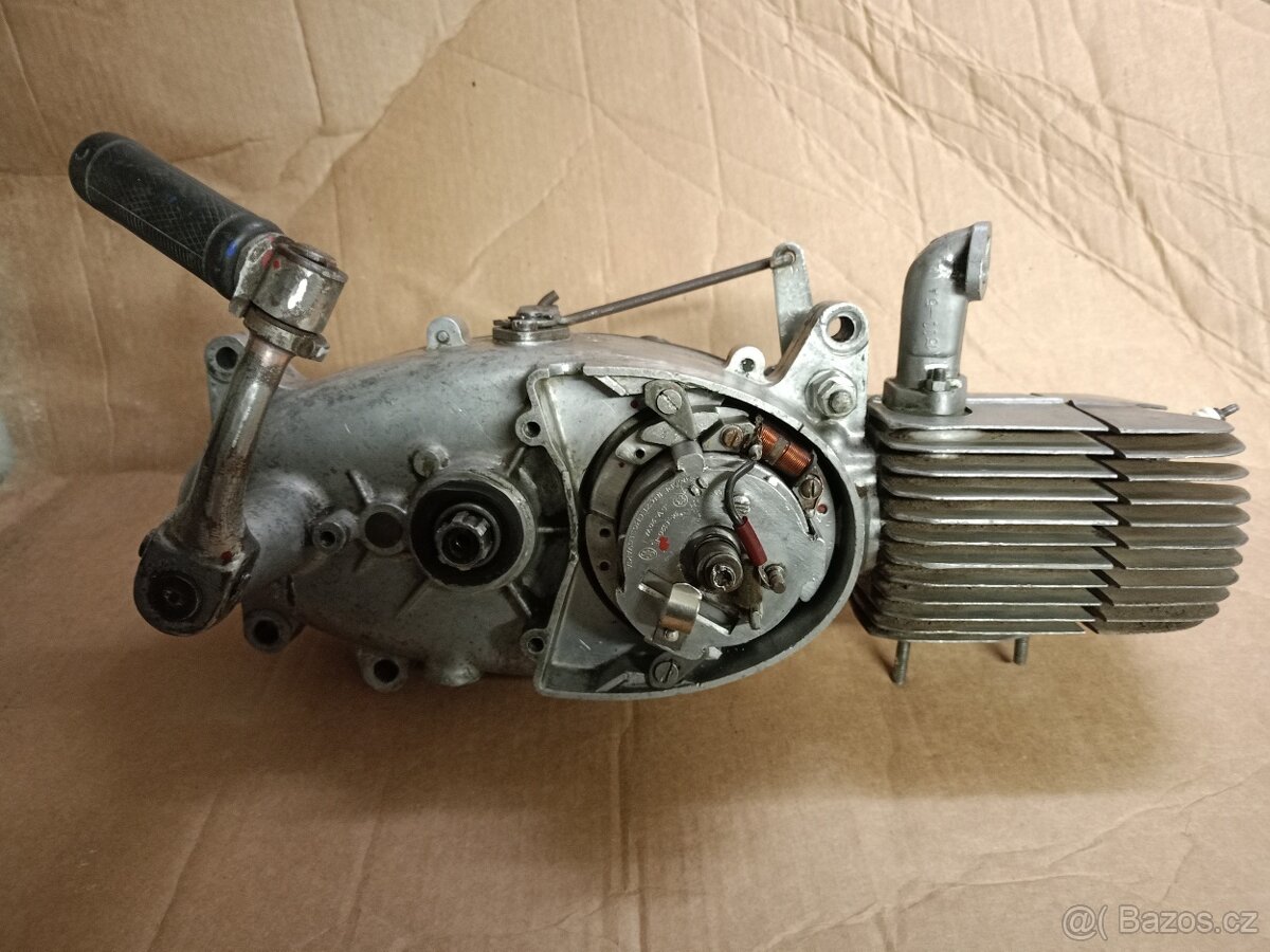 Motor Jawa 50 - 7