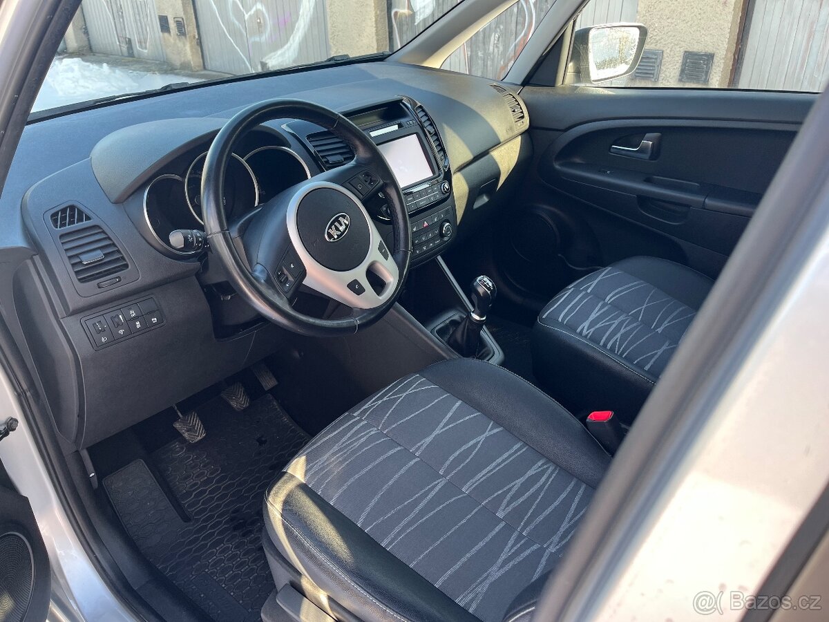 KIA venga 1.6 benzín - 7