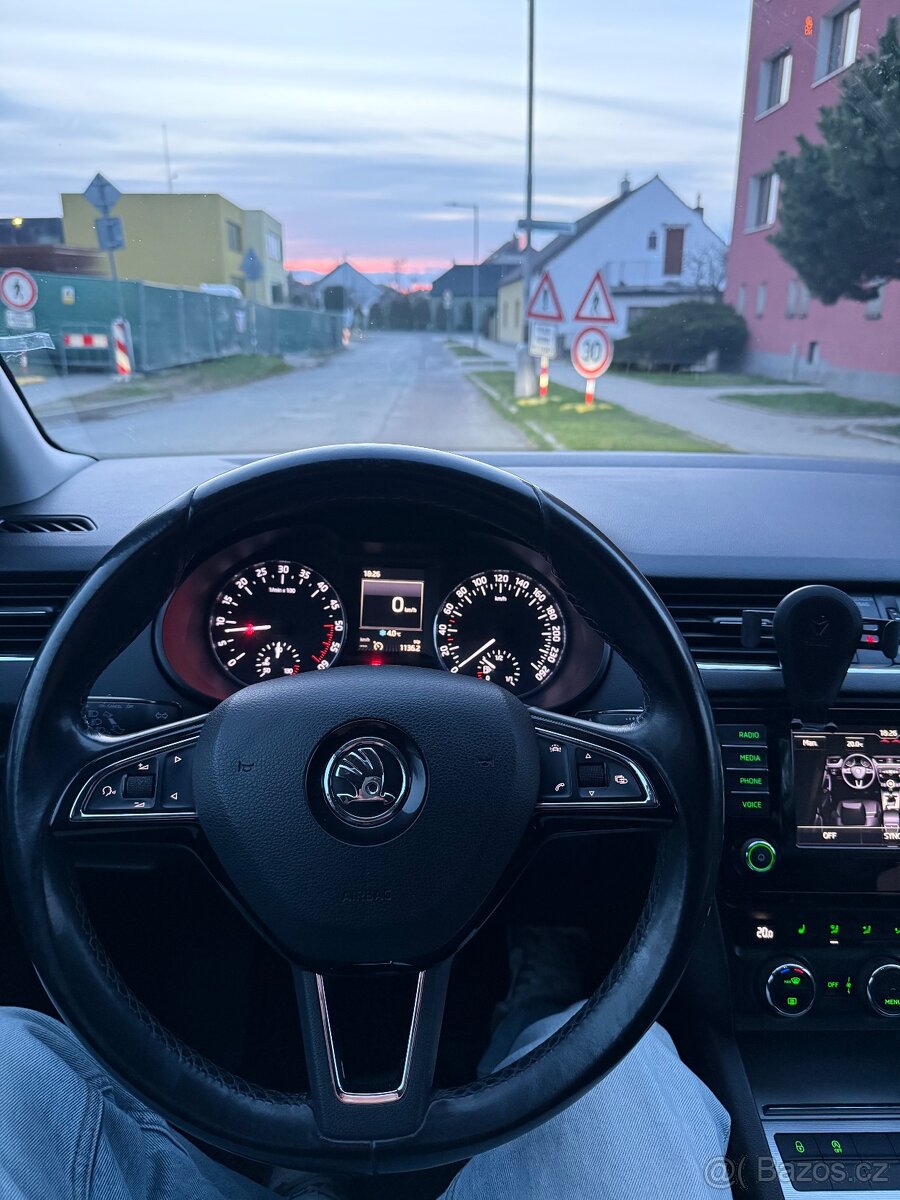 Škoda octavia 3 2.0tdi 110kw - 7