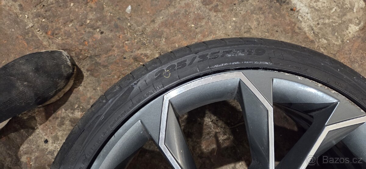 Alu kola R19 5x112, X-Trem Škoda, letní toyo 225/35 - 7