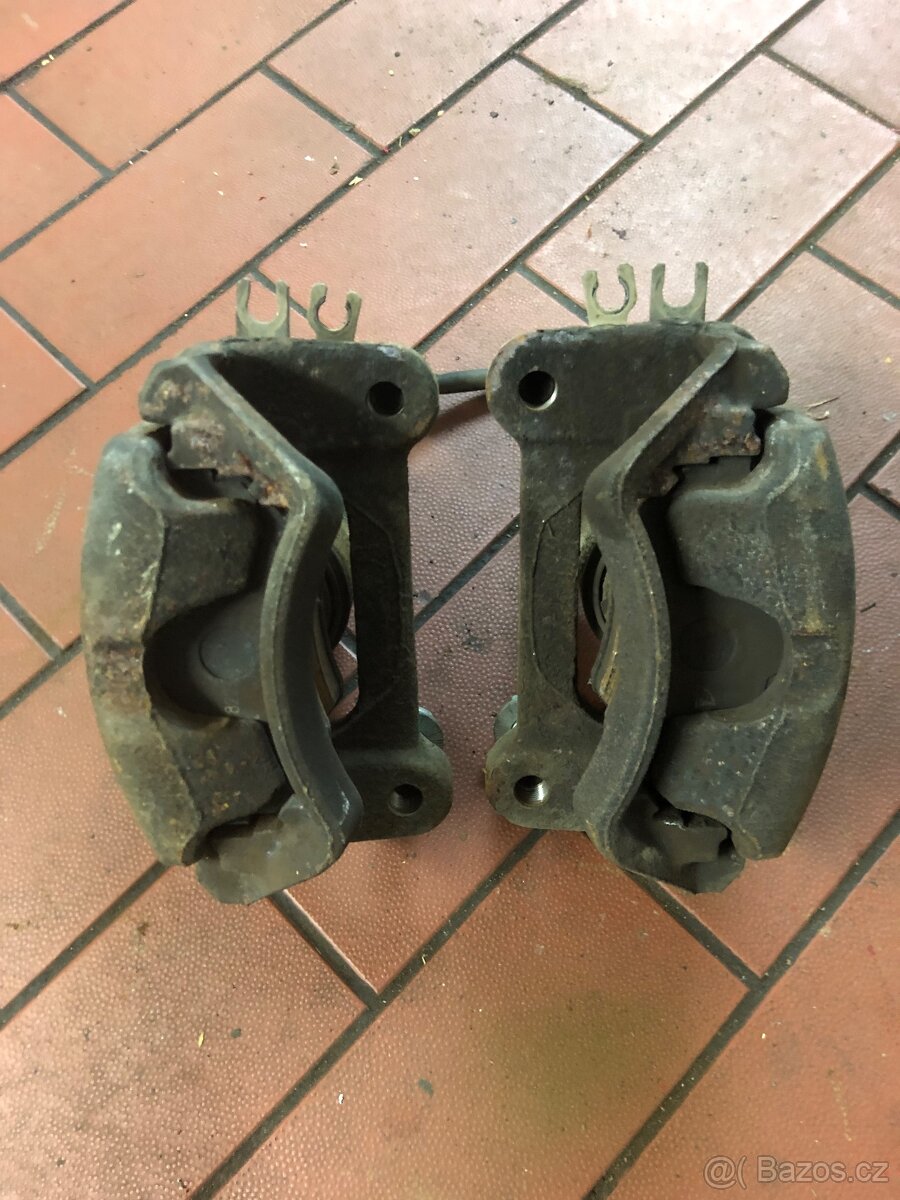 AUDI A4 B6, B7 00-07 - PŘEDNÍ BRZDIČE - 7