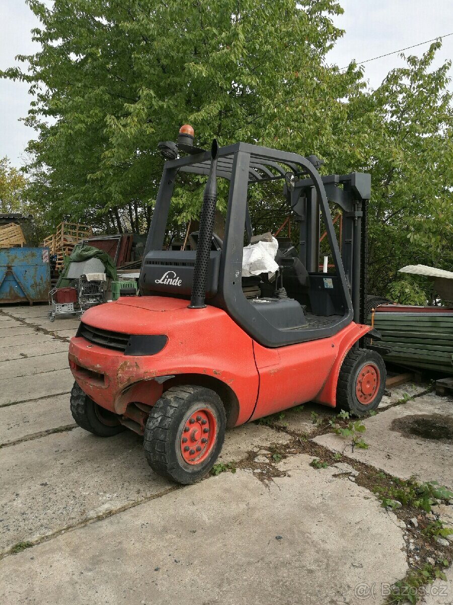 LINDE VYSOKOZDVIŽNÝ VOZIK r.v. 2000 SOUKROMÝ MAJETEK - 7