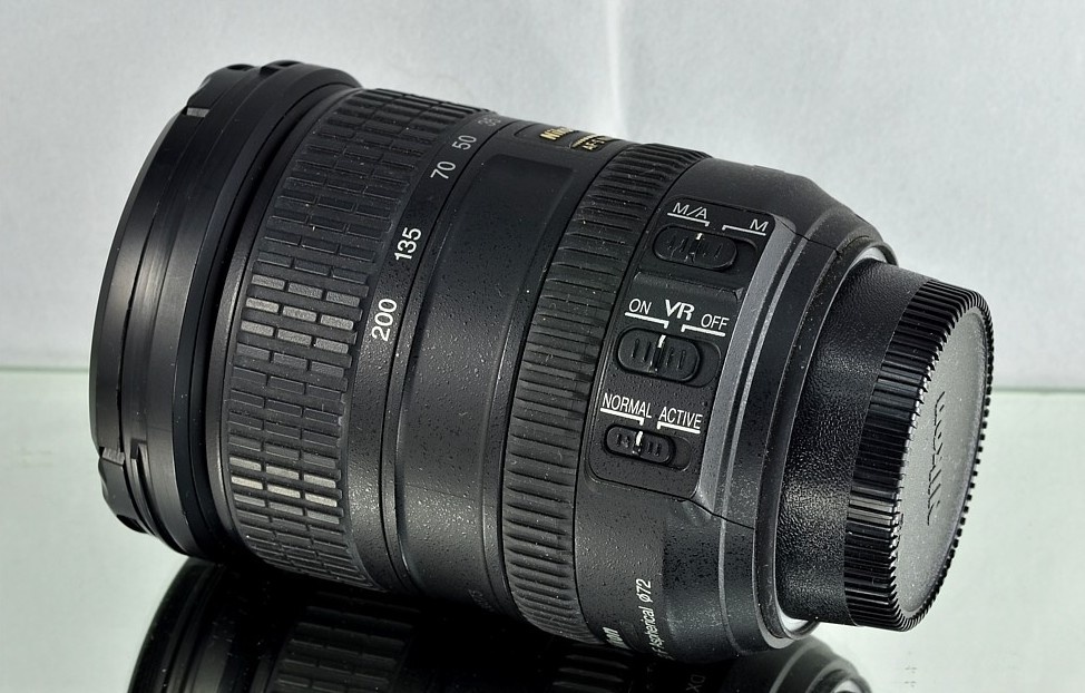 NIKON AFS 18-200mm f/3.5-5.6 G IF ED VR DX ZoomUV - 7