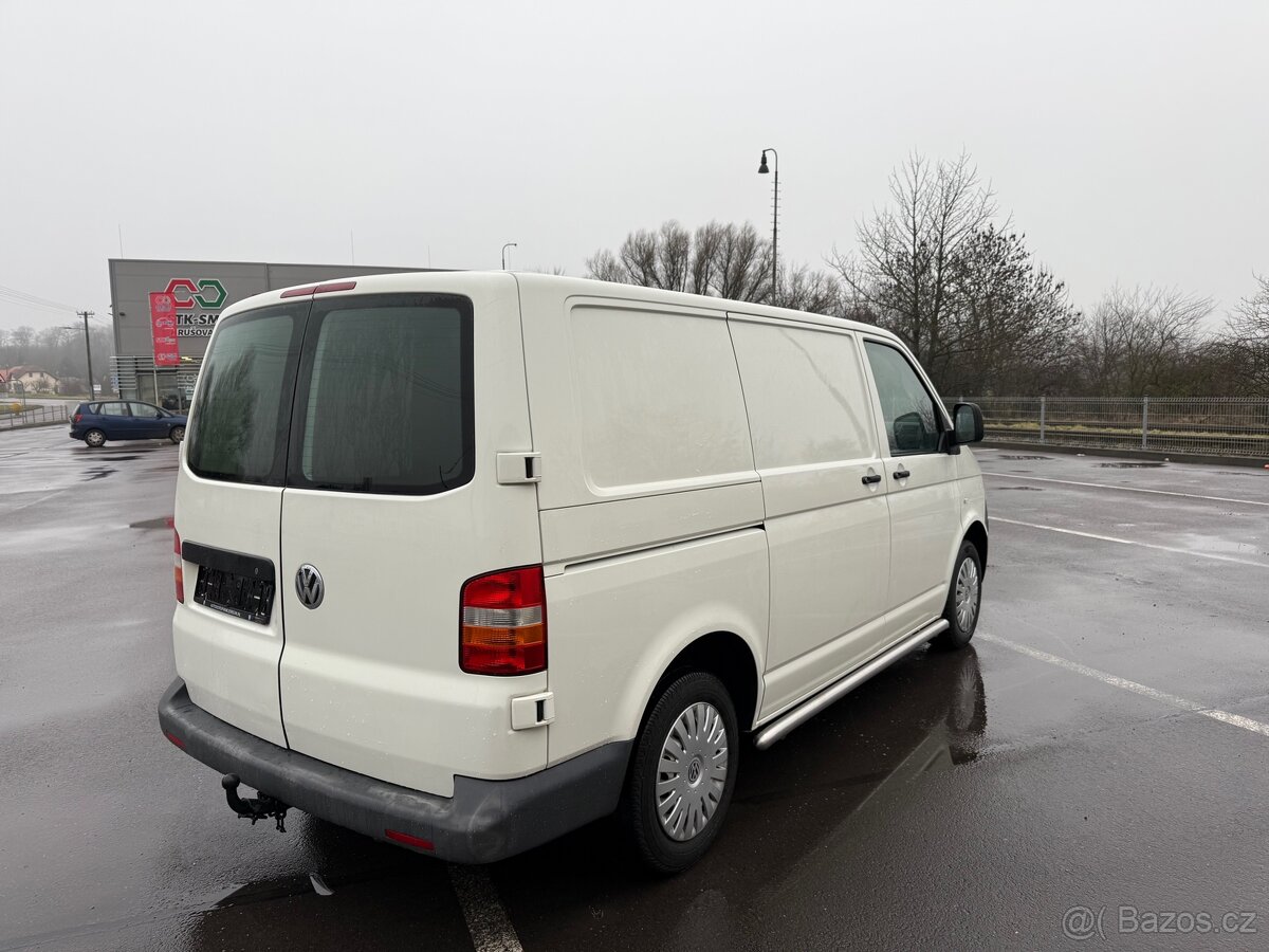 VW Transporter T5 1.9 TDI - 7