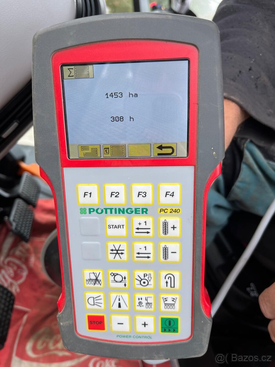 Secí stroj PÖTTINGER TERRASEM C4 - 7