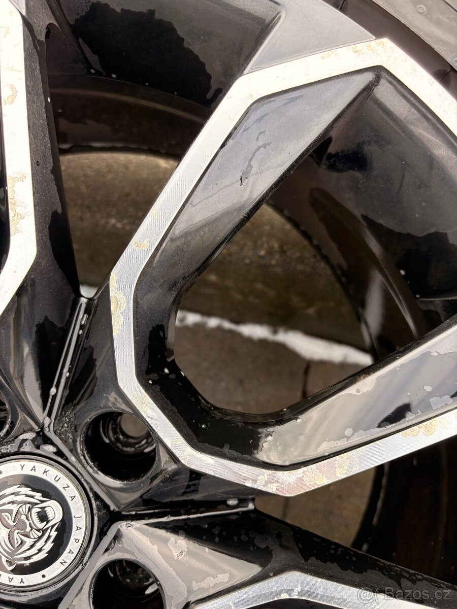Yakuza Kenzo R18+pneu 225/45/18 - 7