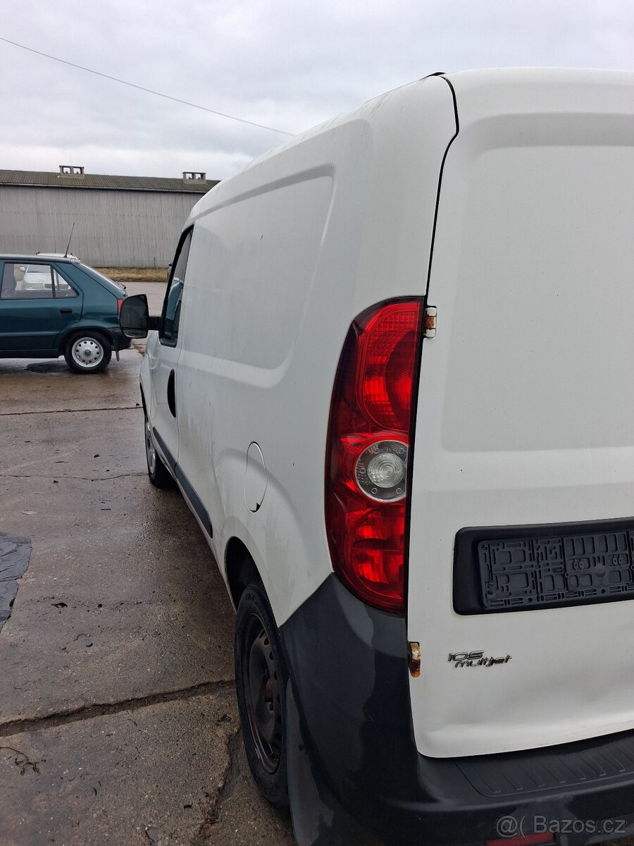 Fiat Doblo 1.6 Jtd 77kw rok 2012 dily - 7
