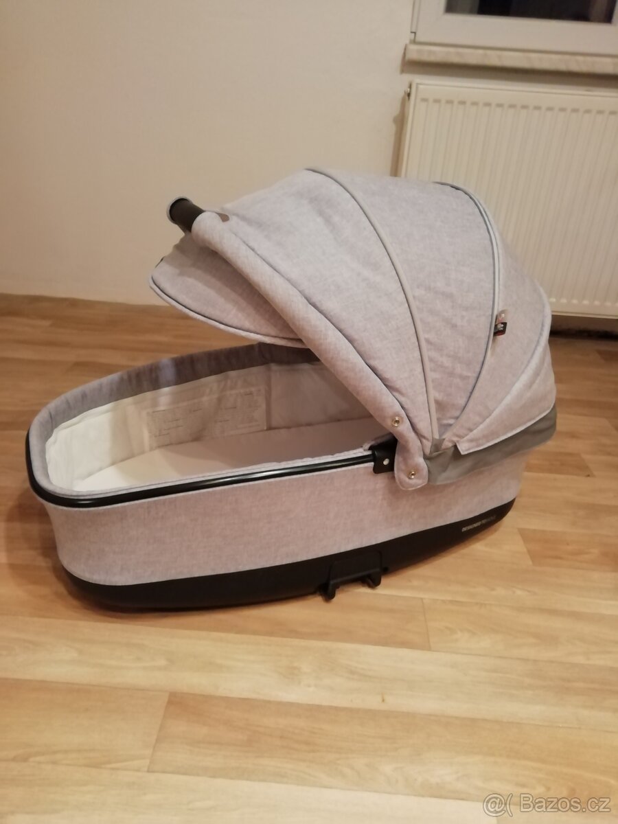 Kočárek trojkombinace Espiro Next Silver - 7