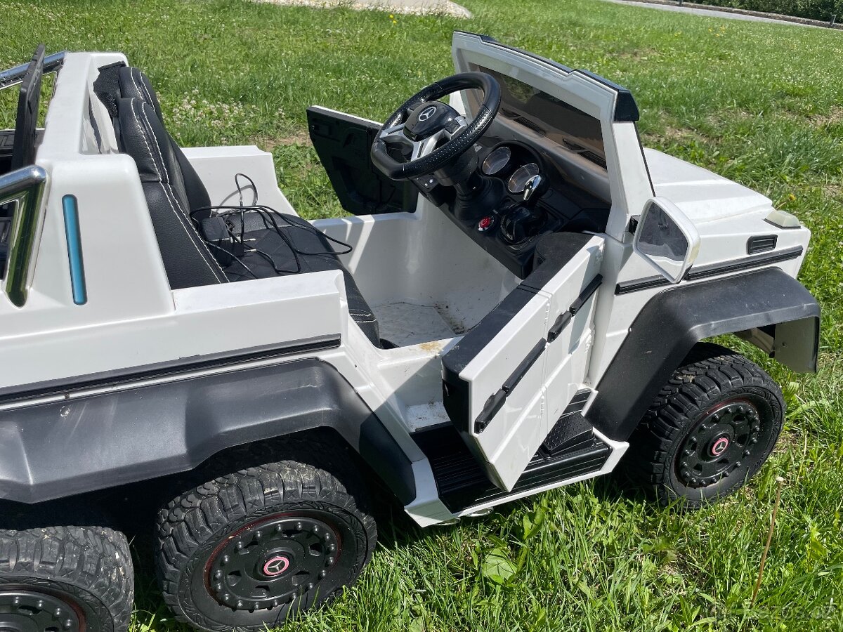 ELEKTRICKÉ AUTÍČKO PRO 2 DĚTI MERCEDES-BENZ G63 AMG 6X6 - 7