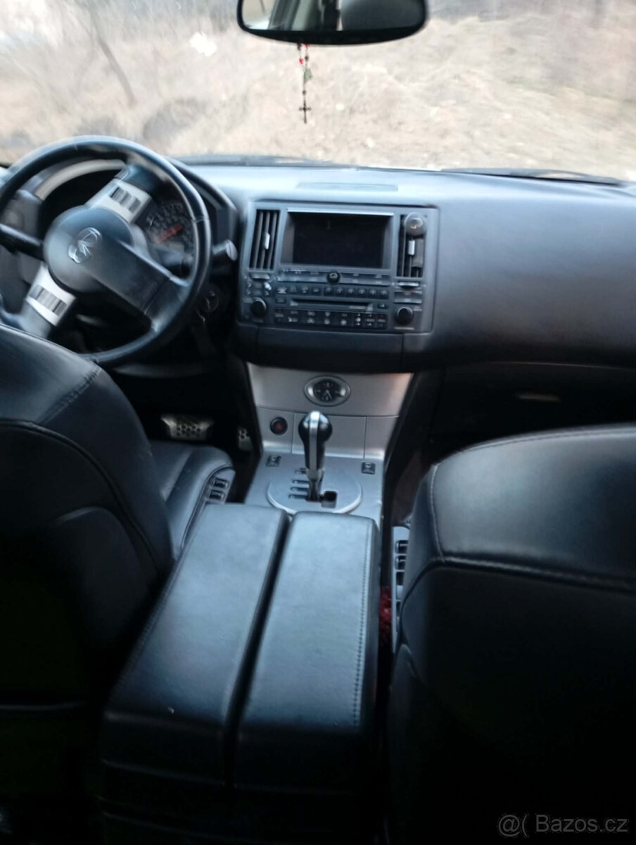 prodám Infiniti fx35 - 7