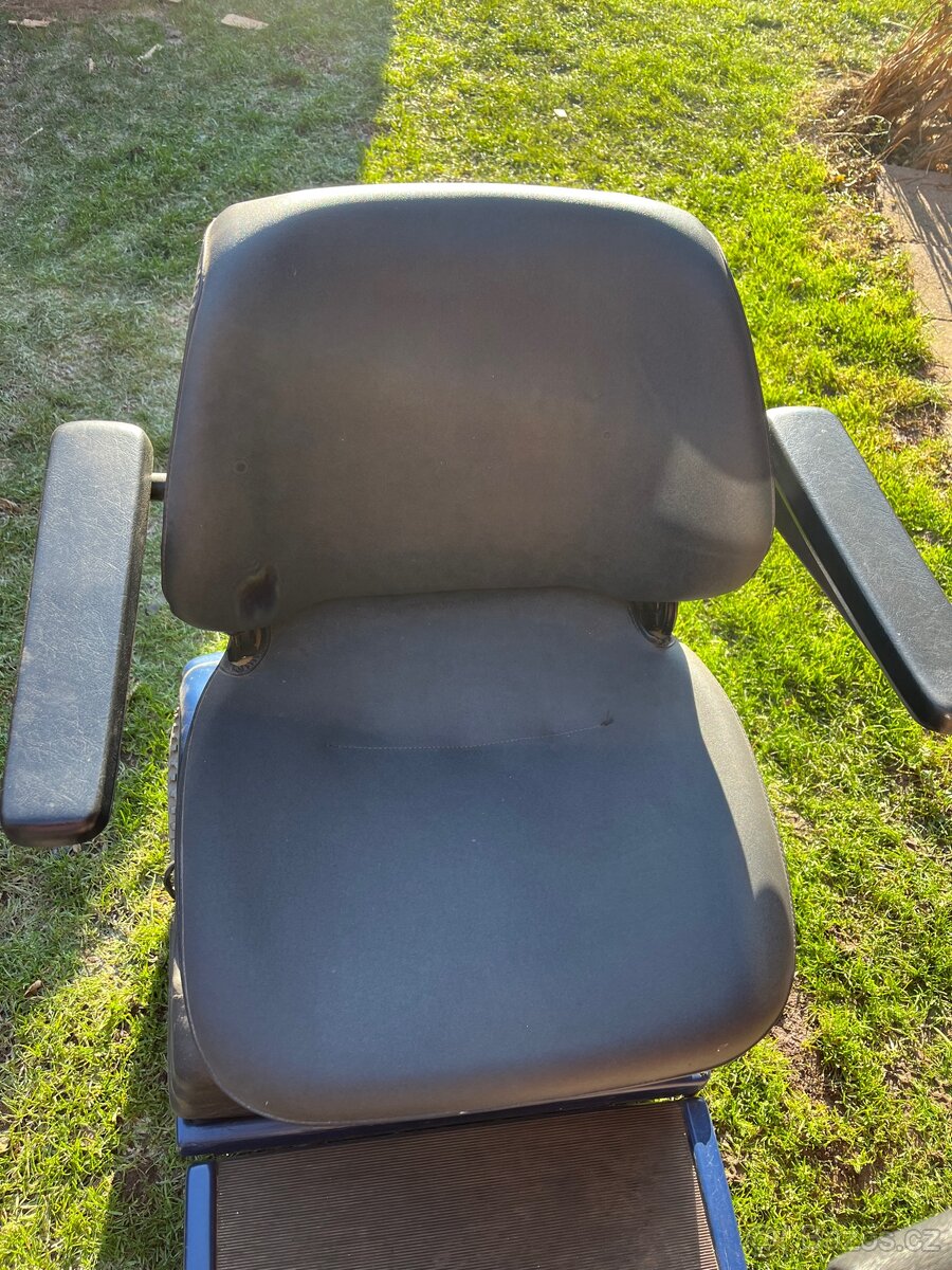 Elektrická tříkolka pro důchodce - 7