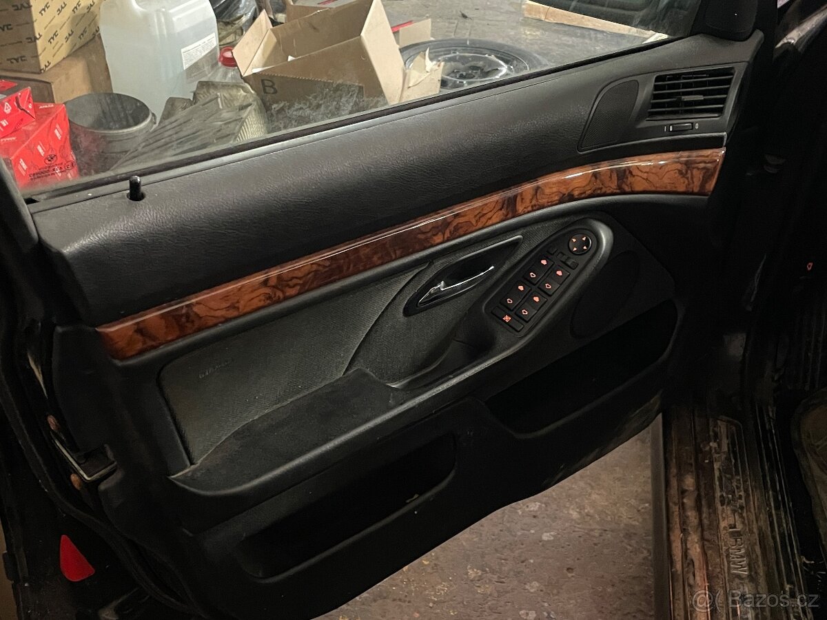 Bmw e39 523i Touring Náhradní díly - 7