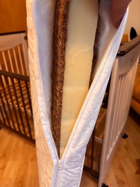 Dětská postýlka Drewex Mocca se stahovací bočnicí - 7