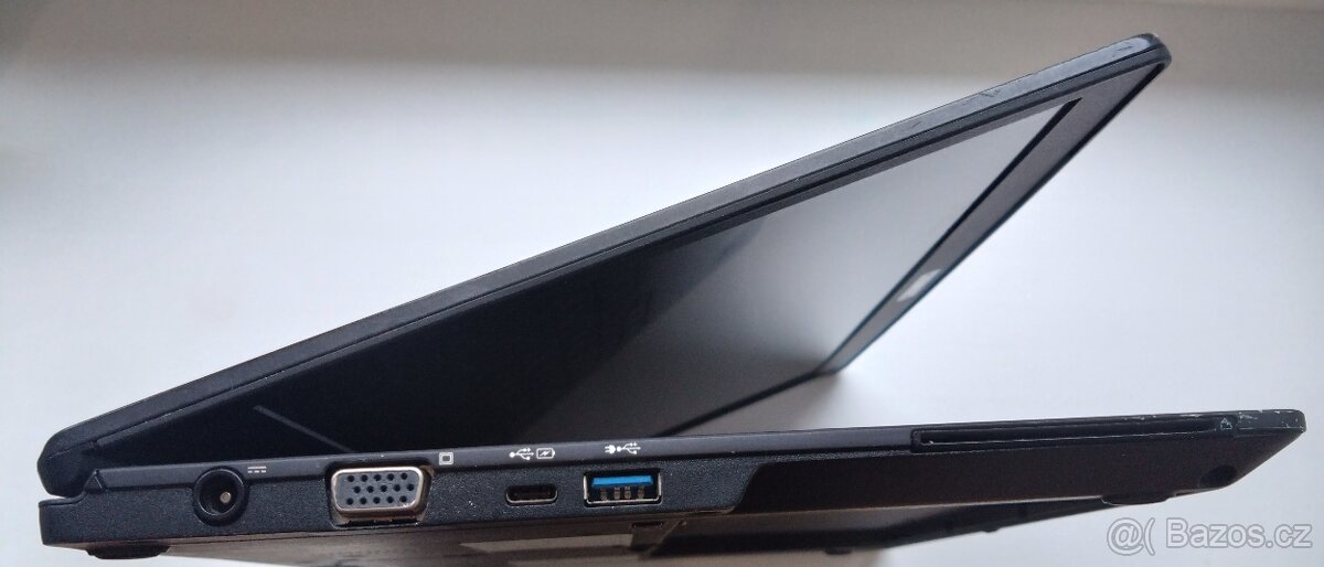 notebook Fujitsu U747 i5 6200U na náhradni dily - 7