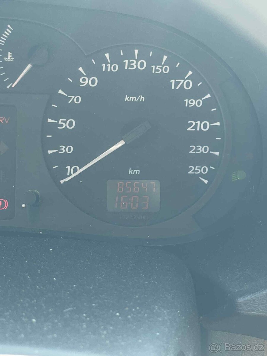 Renault Thalia 1.4 - 7