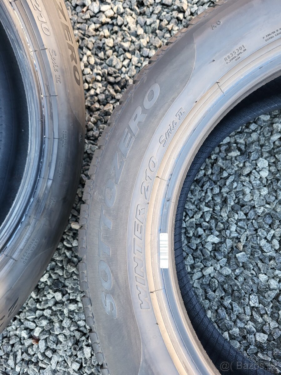 2x 235/55R18 Pirelli Sottozero Winter - 7
