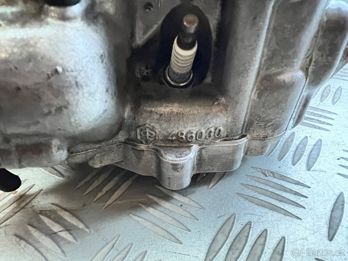 Hlava motoru Piaggio 180 - 7