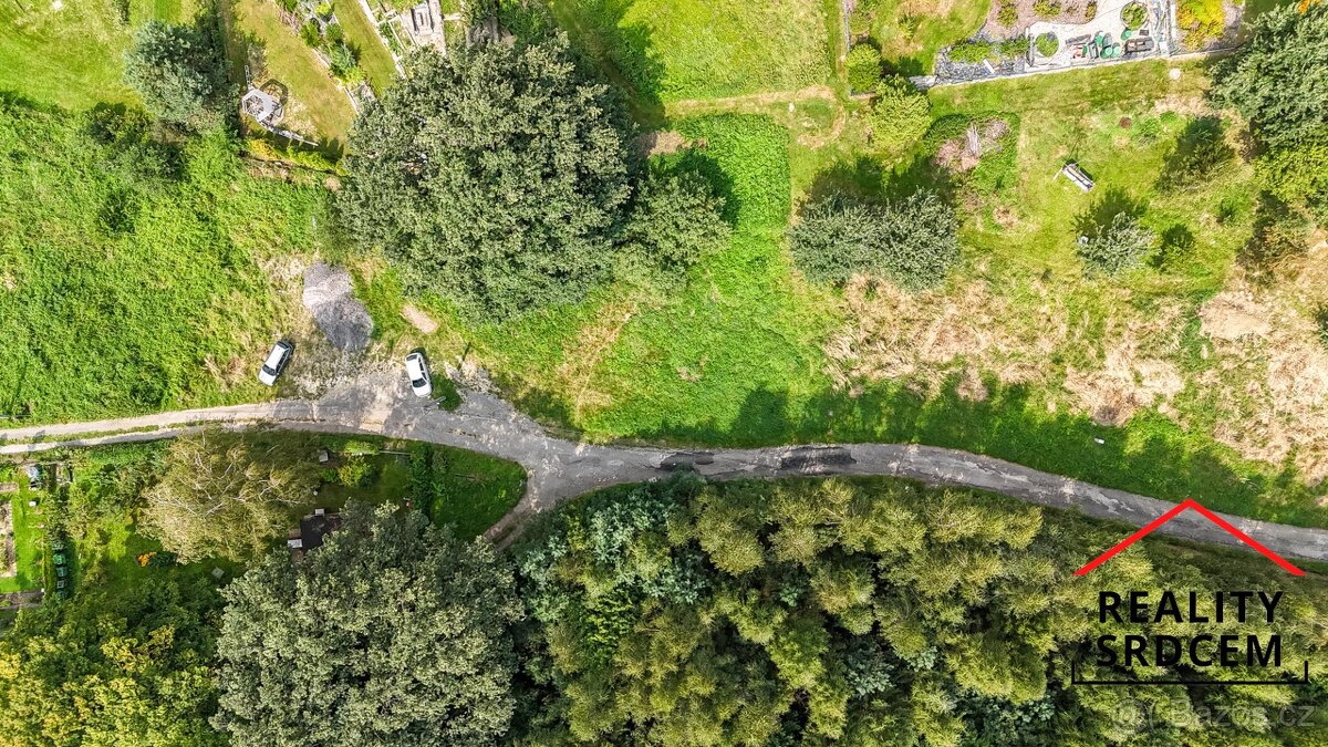 Prodej stavebního pozemku, 1066 m2, Borovského, Karviná - R - 7