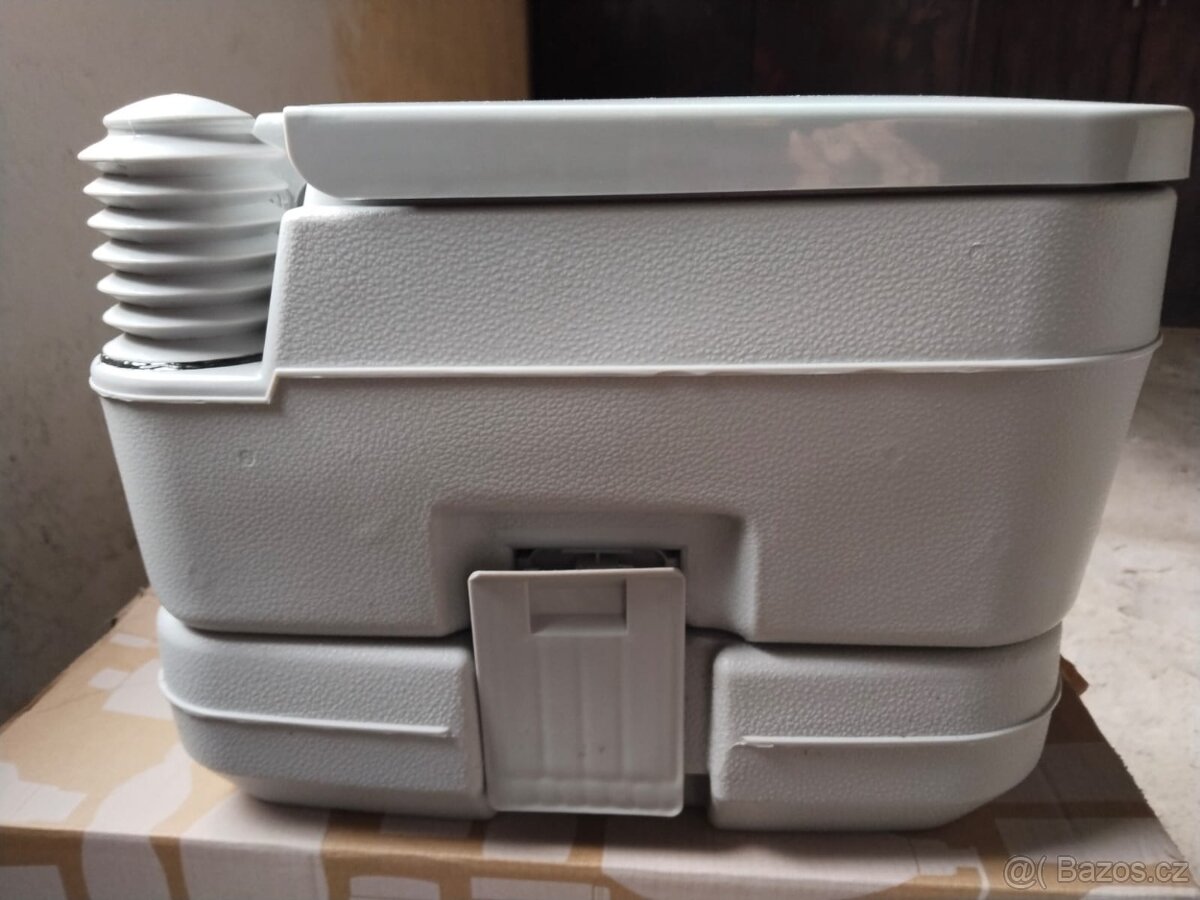 Chemická toaleta - 7