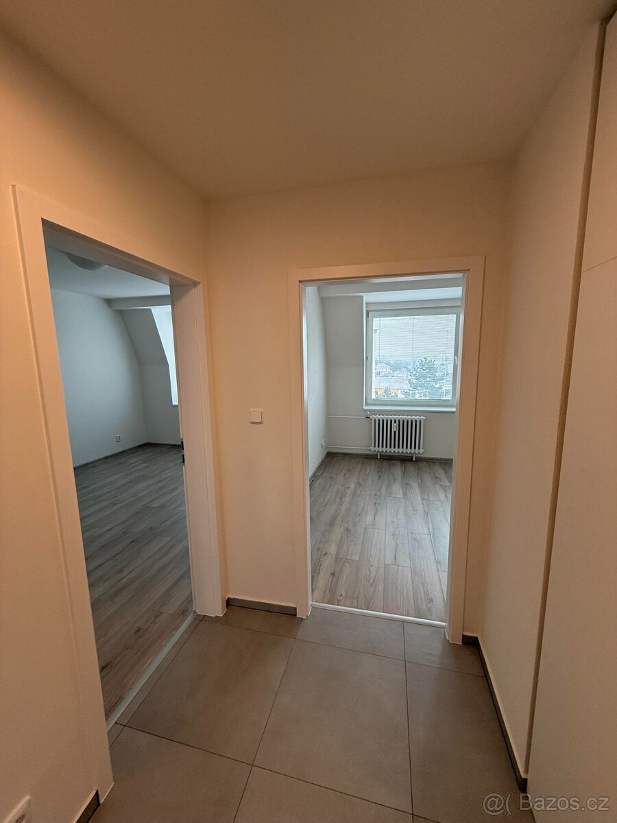 Pronajmu byt 3+1 ve Strážnici - 7