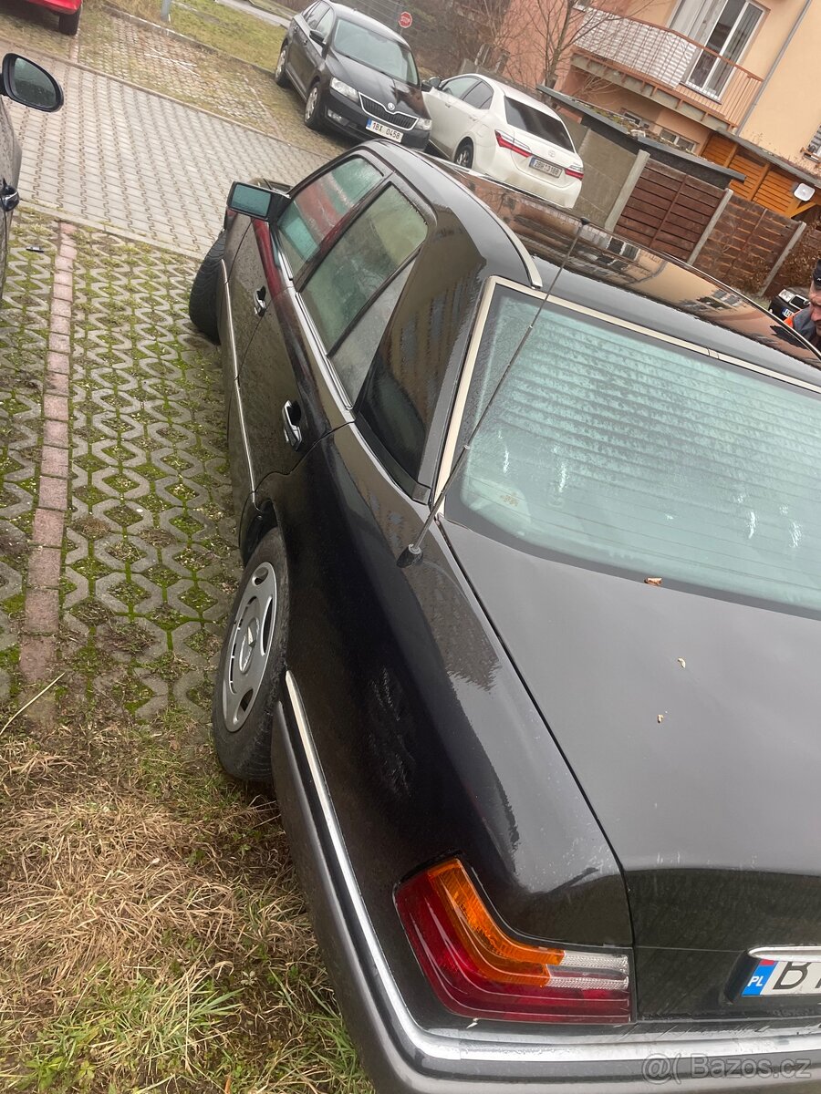 Mercedes w124 e200d 1995 - 7