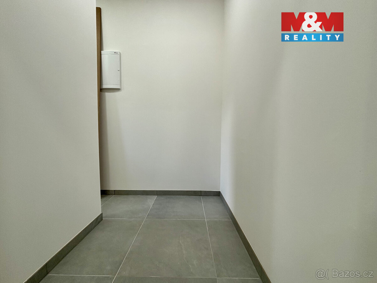 Pronájem obchod a služby, 35 m², Ostrava, ul. Poděbradova - 7