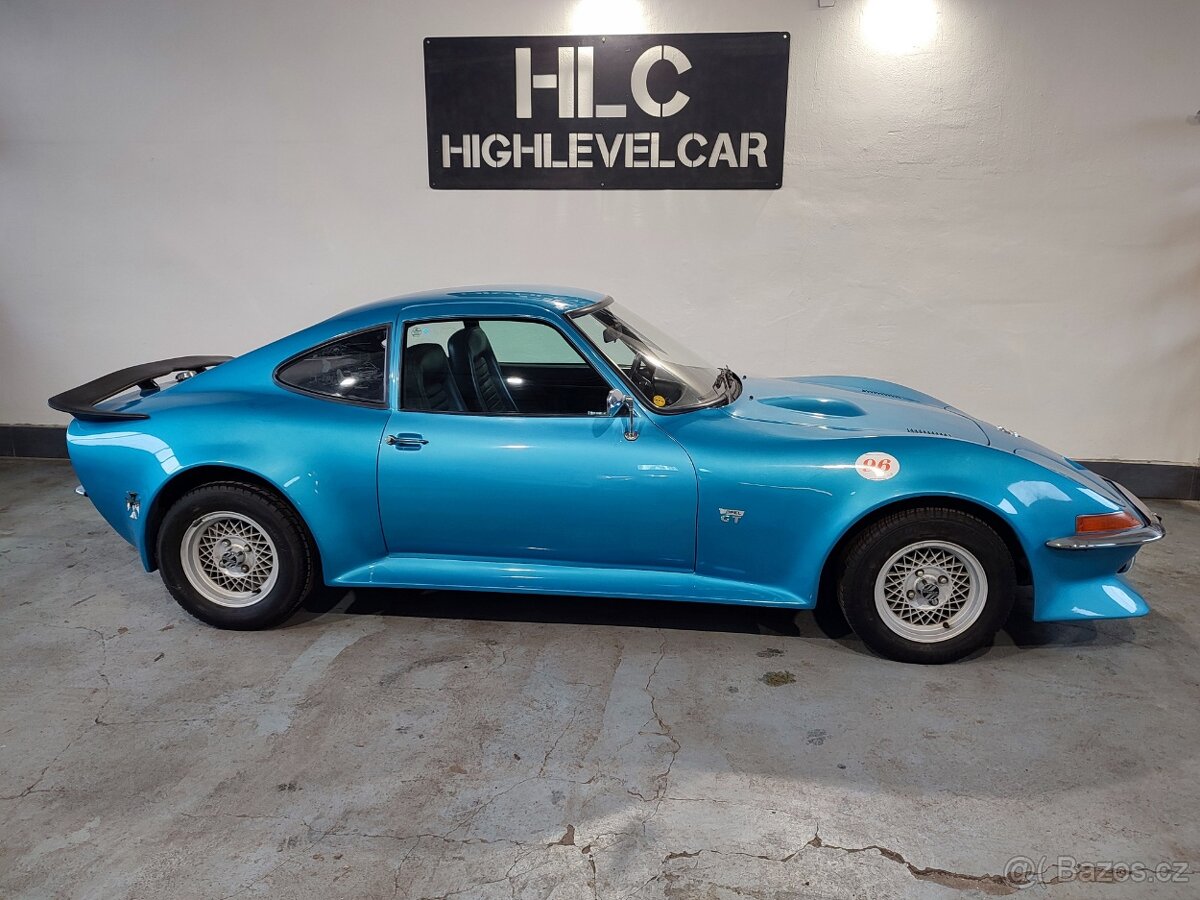 Opel GT 1900 veterán - 7