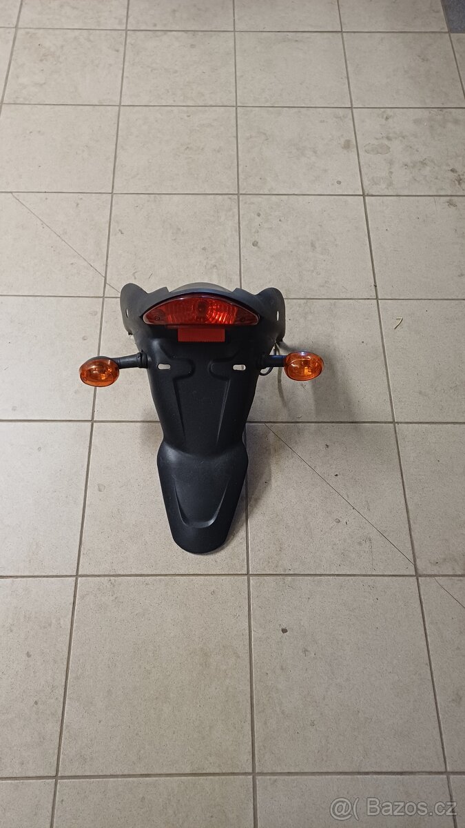 PLASTY A VŠE - 7