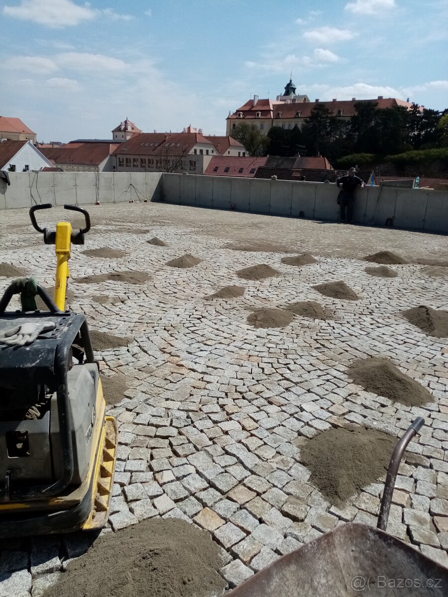 POKLADKA ŽULOVÉ DLAŽEBNí KOSTKY - 7