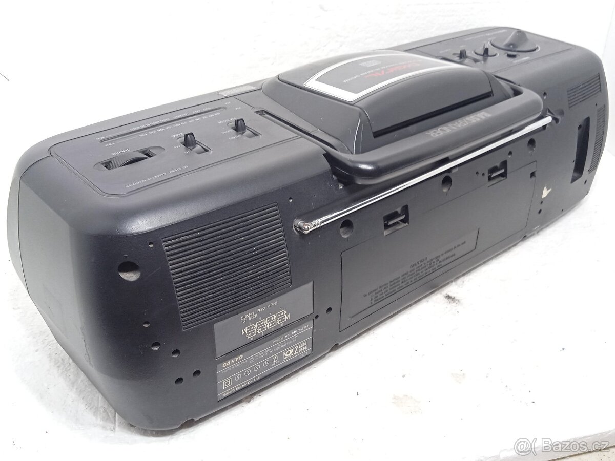 SANYO MCD-Z10F - Retro CD kazetový radiomagnetofon - 7