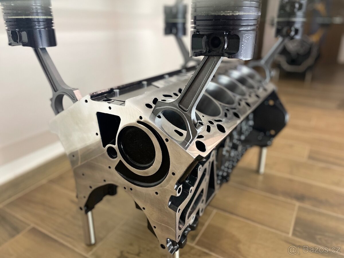 Konferenční stůl z motoru - 7