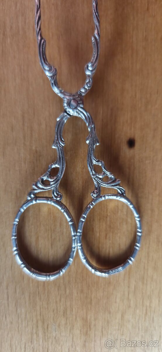 Nádherné stříbrné kleště na cukr - 7