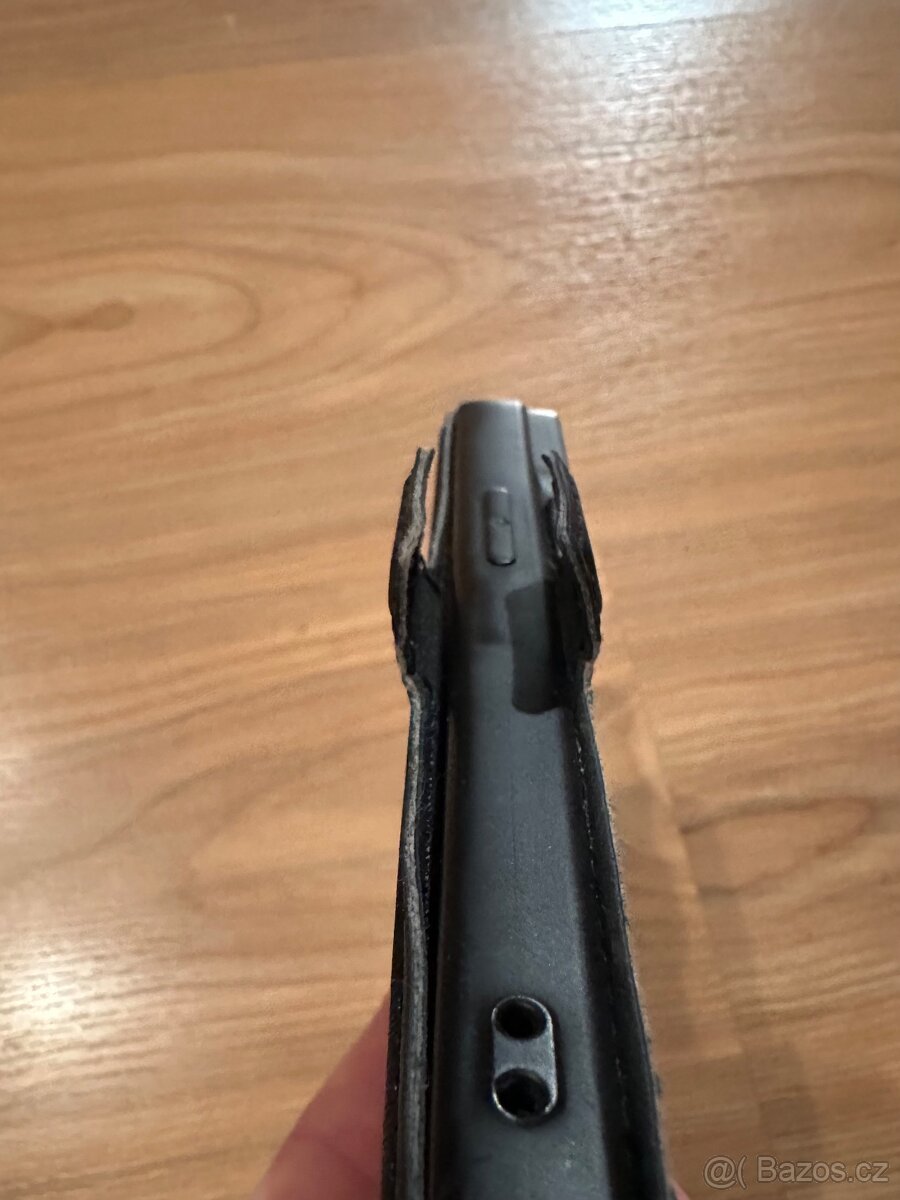 Flipové pouzdro na iPhone 14Pro - 7