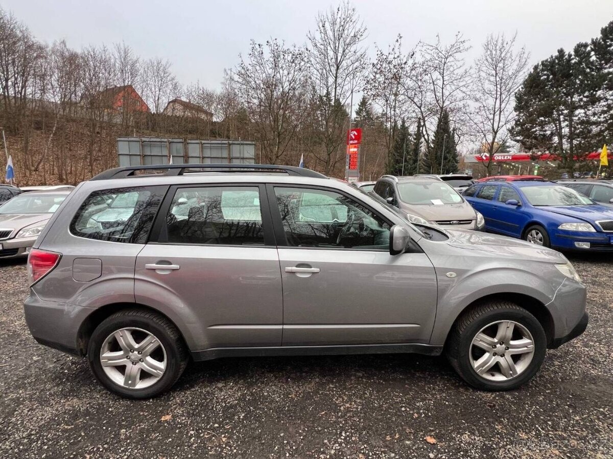 Subaru Forester 2.0i 110kW 4x4 automat klima tempomat 164tkm - 7