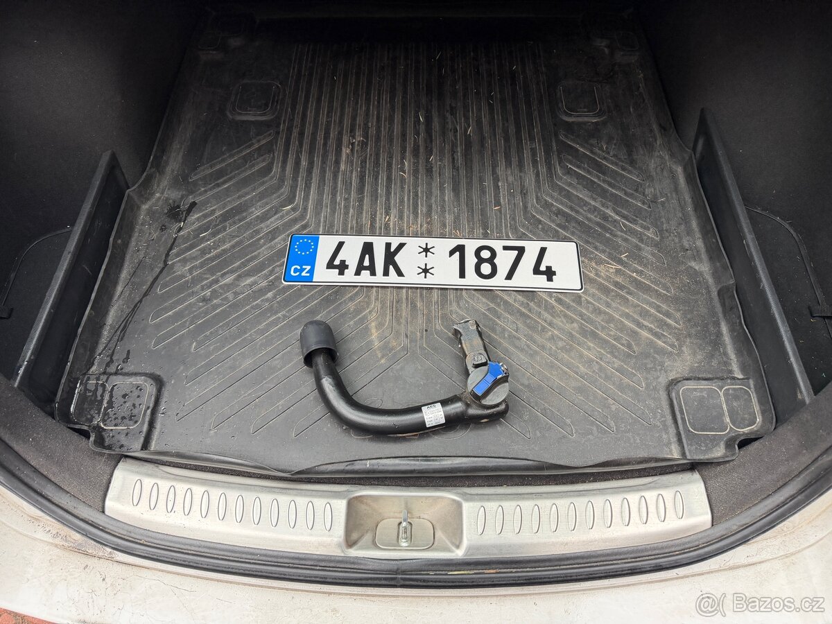 Hyundai I40 combi 1.7crdi 100kw rok 12/2014 - 7