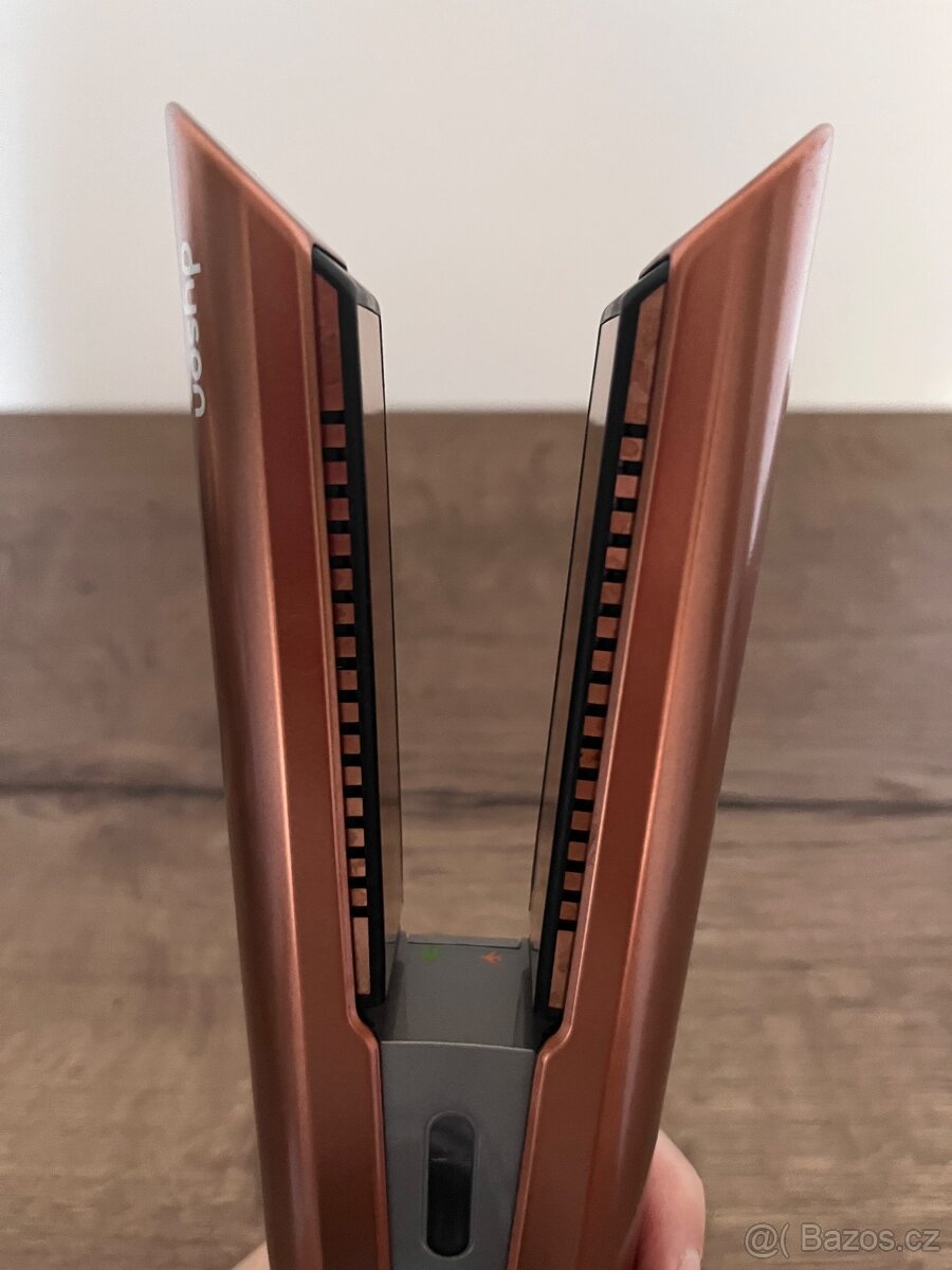 Žehlička na vlasy Dyson Corrale - 7