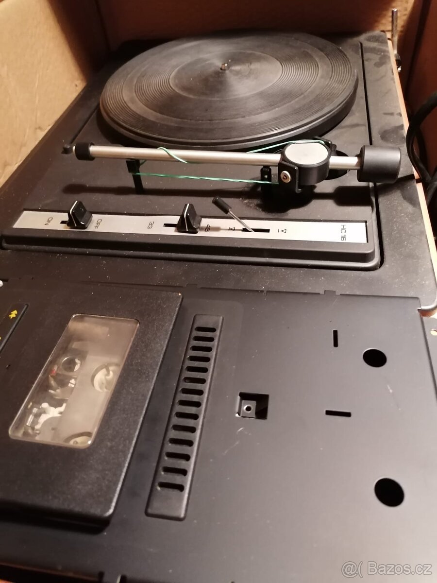 Magnetofon s gramofonem Tesla - 7