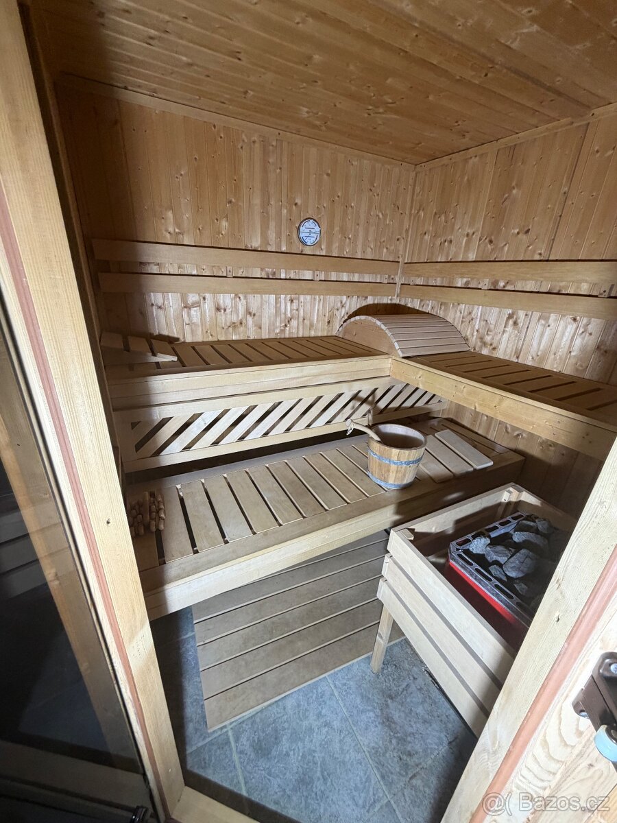 Finská rohová prosklená sauna - 7