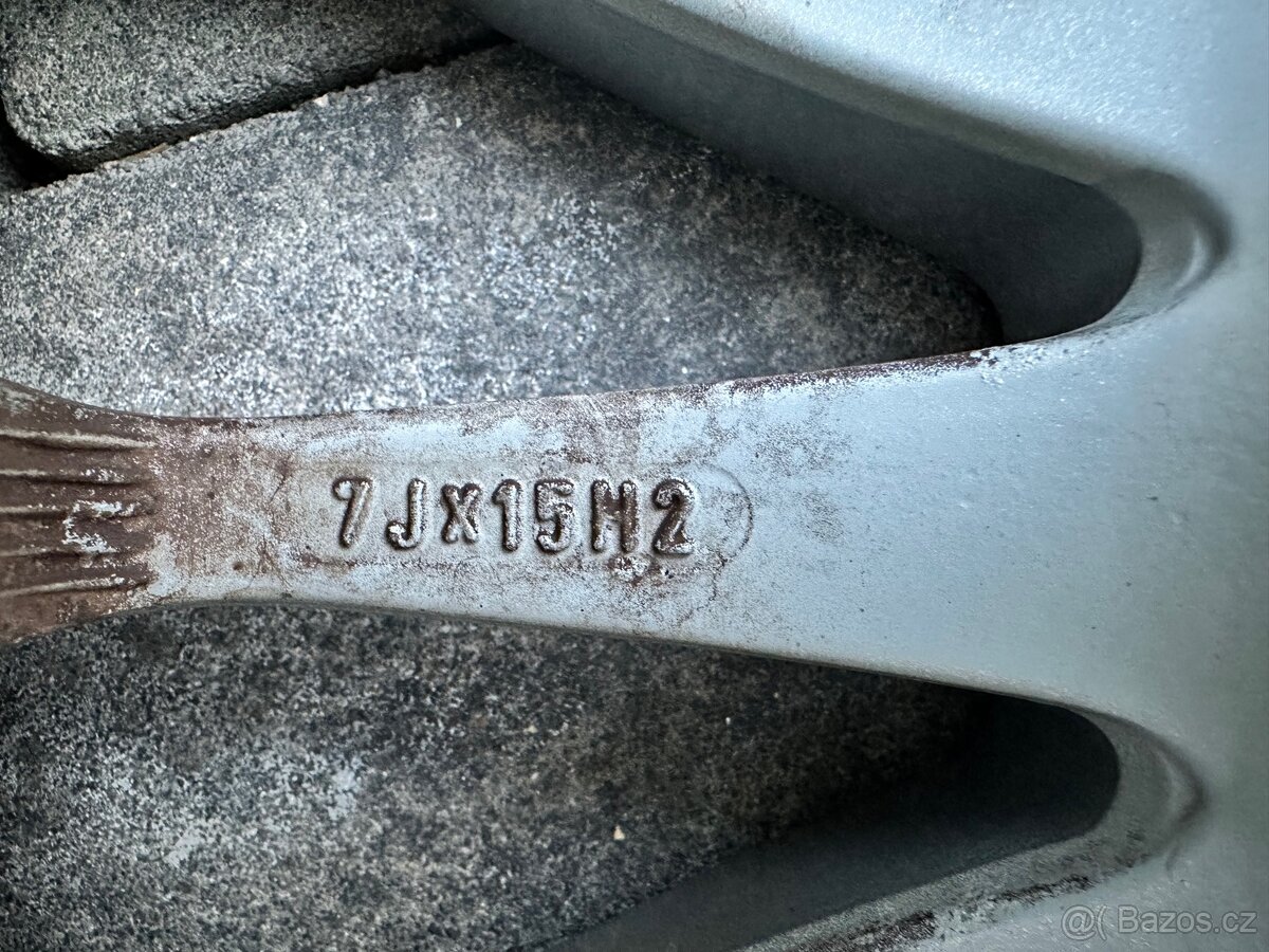 Kola OZ Racing Superturismo WRC R15 - 7