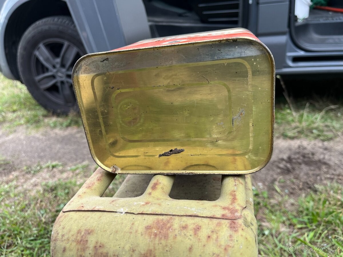 Plechovka od proplachovacího oleje - 7