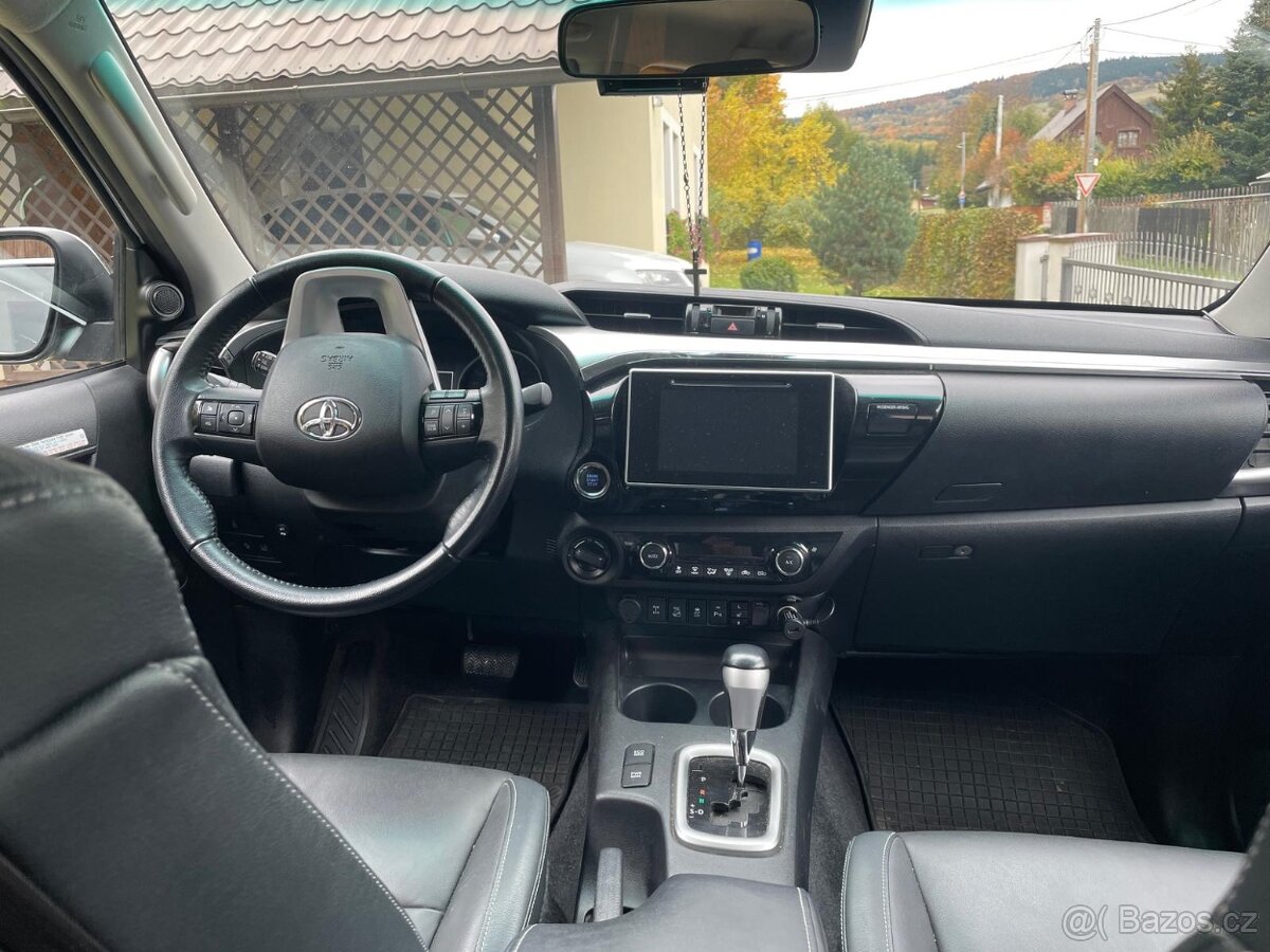 Toyota Hilux 2.4 D-4D 4x4 Executive - 7