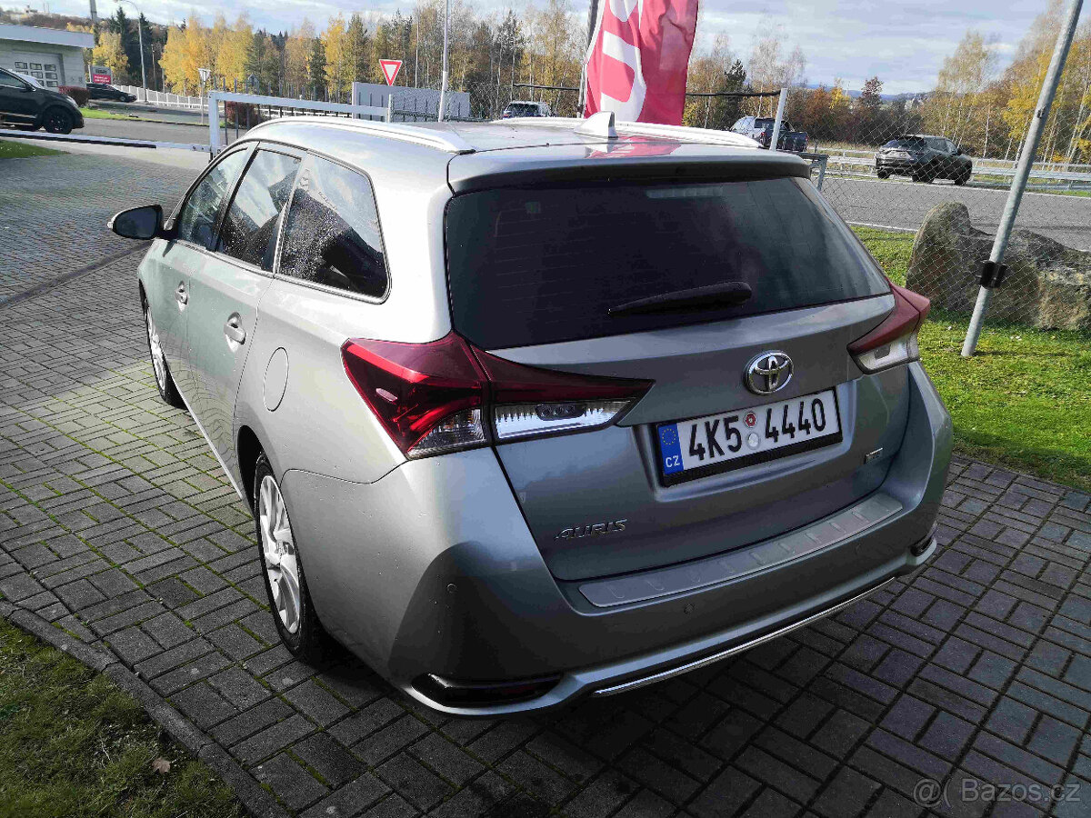 Toyota Auris combi TS 1.6 VVT-i AT - 7