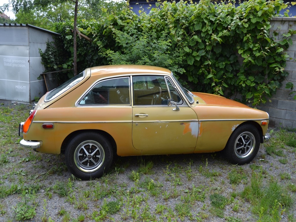 MGB GT 1800 - 7