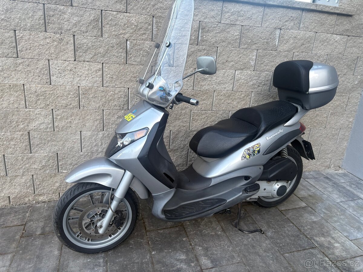 Piaggio bevely 125 - 7