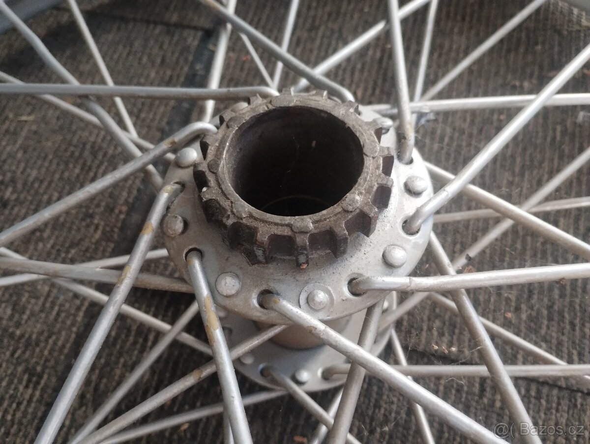 Kola - Jawa pérák - 7