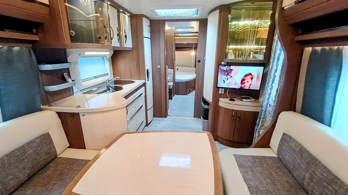 Hobby 720UKFE, solár, KLIMA, markýza, palandy, předstan - 7