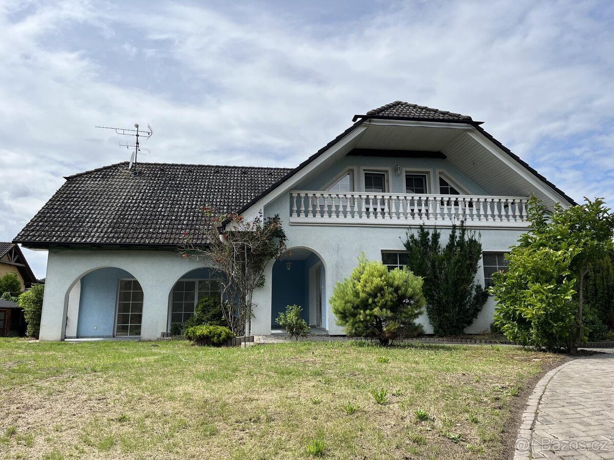 Prodej krásného rodinného domu se zahradou v Plotišti nad La - 7